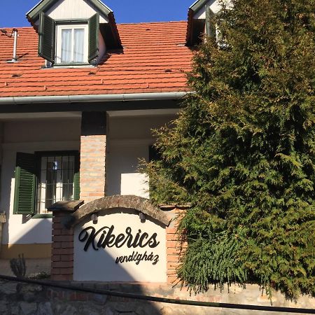 Kikerics Vendeghaz Bed and Breakfast Villány Eksteriør billede