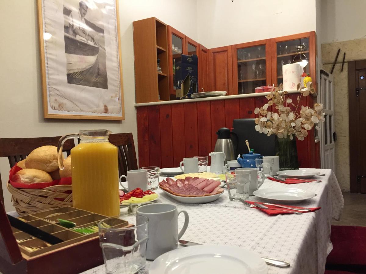 Kikerics Vendeghaz Bed and Breakfast Villány Eksteriør billede