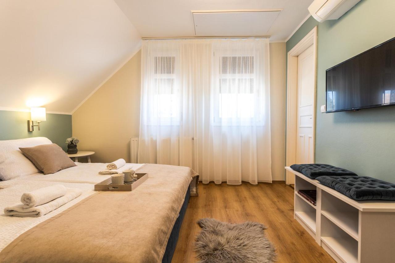 Kikerics Vendeghaz Bed and Breakfast Villány Eksteriør billede