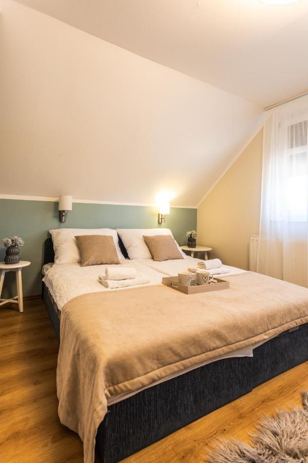 Kikerics Vendeghaz Bed and Breakfast Villány Eksteriør billede